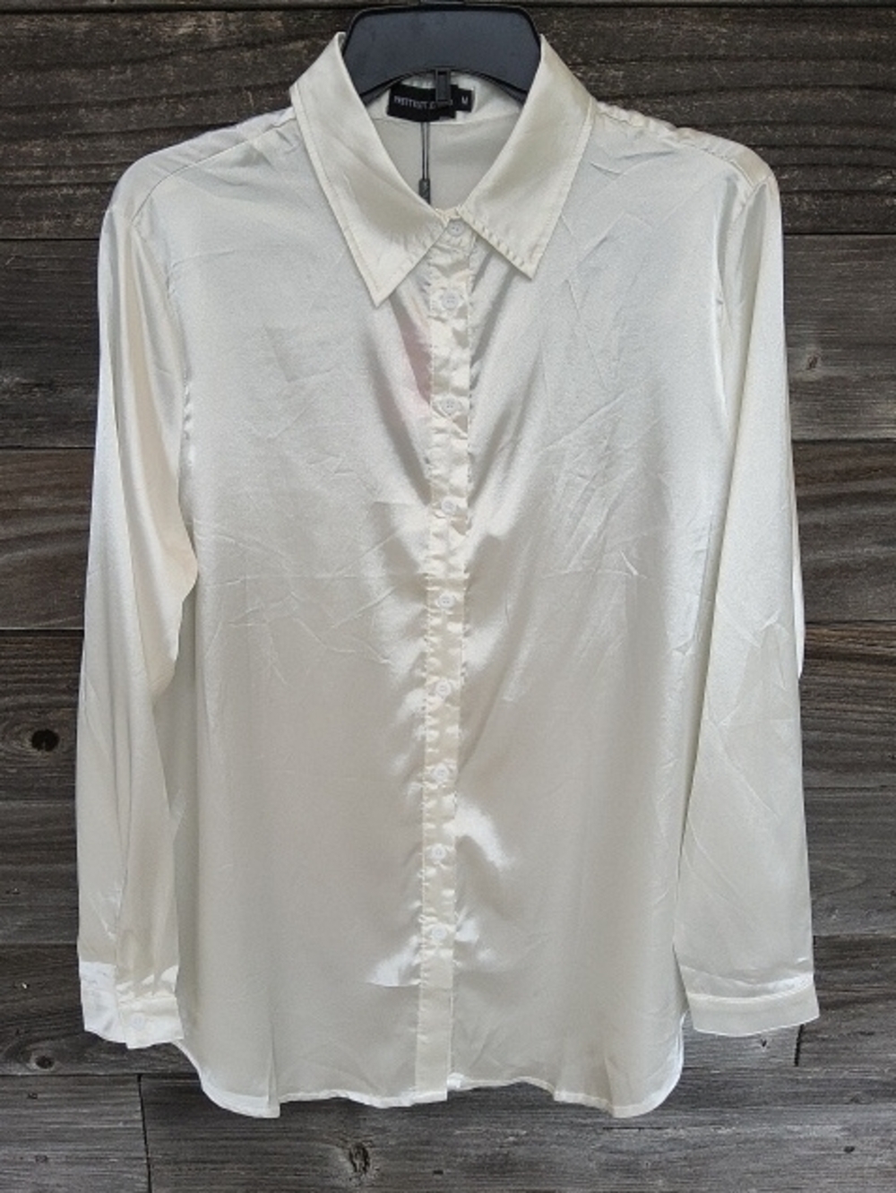 PrettyLittleThing White Satin Button-Front Blouse Size Medium